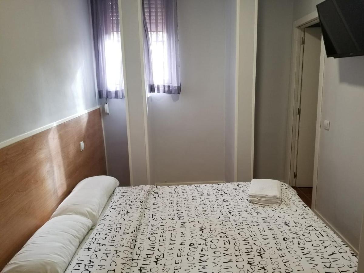 Casa Huesped Magdalena Hotel Мадрид Екстериор снимка